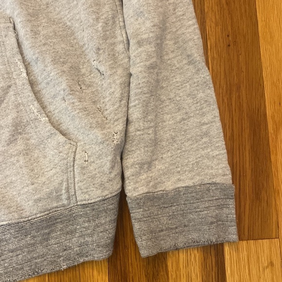 Sundry Women’s Gray Distressed Hoodie Size 3 - Picture 4 of 9
